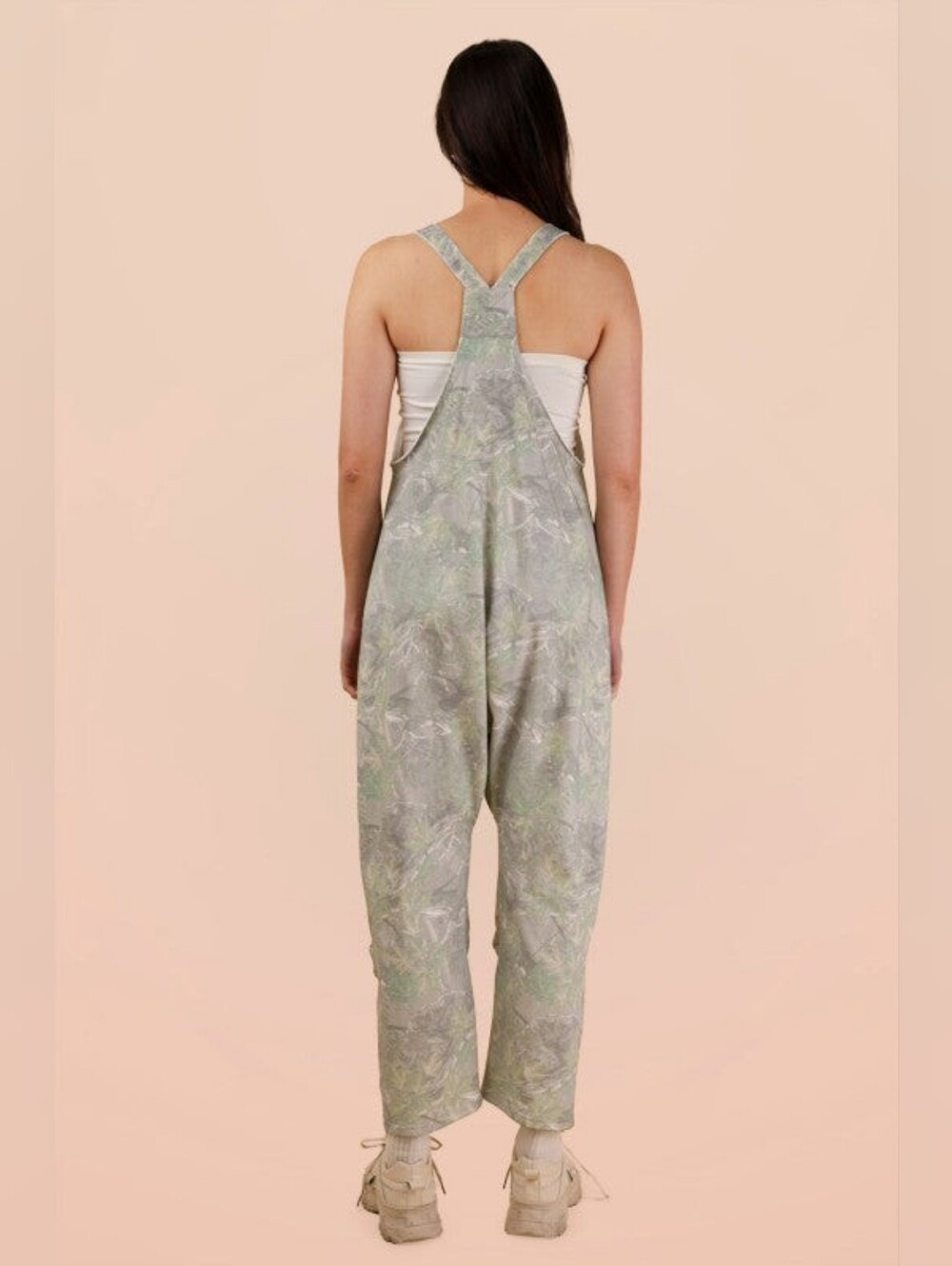 Very J Newim L Boho Sage Green Camo Print Slouchy Overalls Jumpsuit - Picture 2 of 6